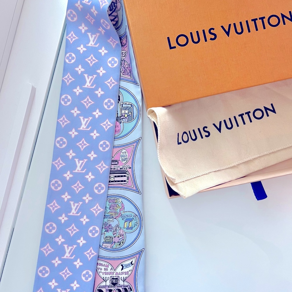 Authentic Louis Vuitton (LV) Bandeau (skinny scarf)